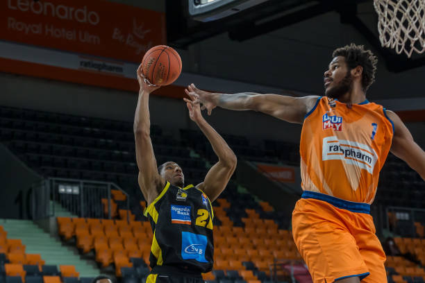 对手的有效 对手的有效