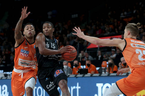 优势与挑战 优势与挑战